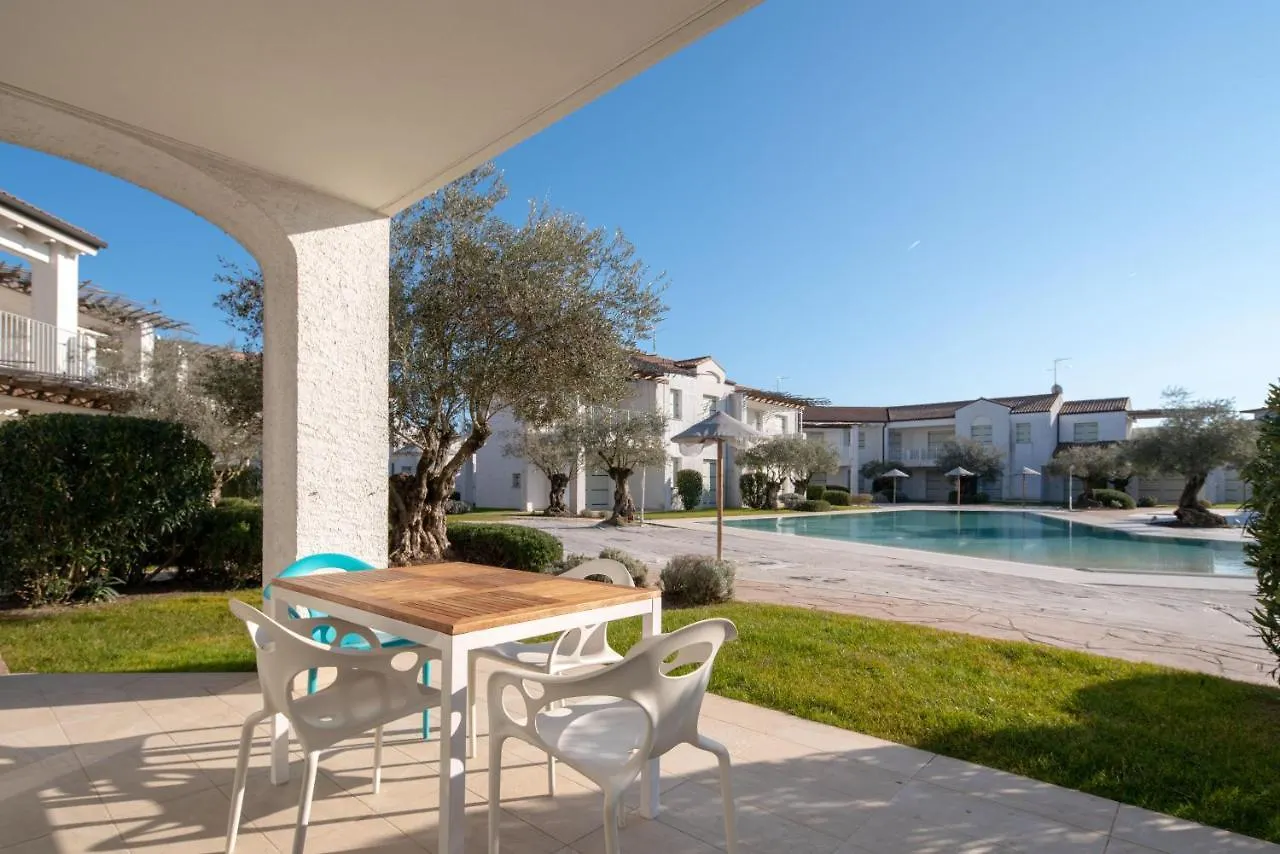 Immobiliare Jvl - Les Maisons Lido di Jesolo 0*,  Italy