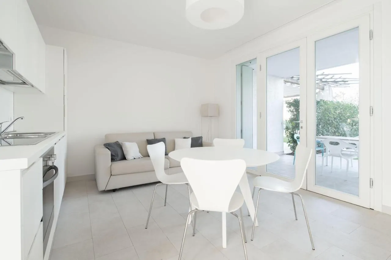 Immobiliare Jvl - Les Maisons Lido di Jesolo Apartment